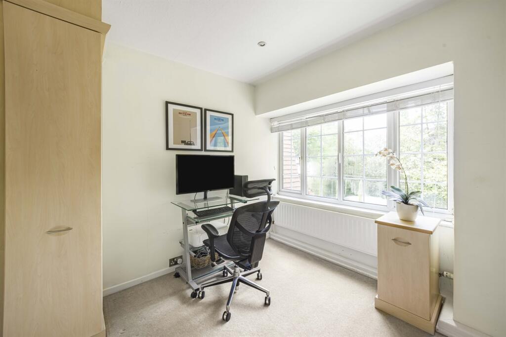 5 bedroom detached house for sale in Park Road, Hale, Altrincham, WA15